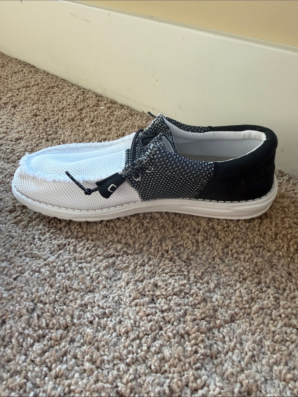 Hey Dude Wally Sox Funk Black Ice White and Black Wally Boat Shoes Size 7 - Picture 6 of 11